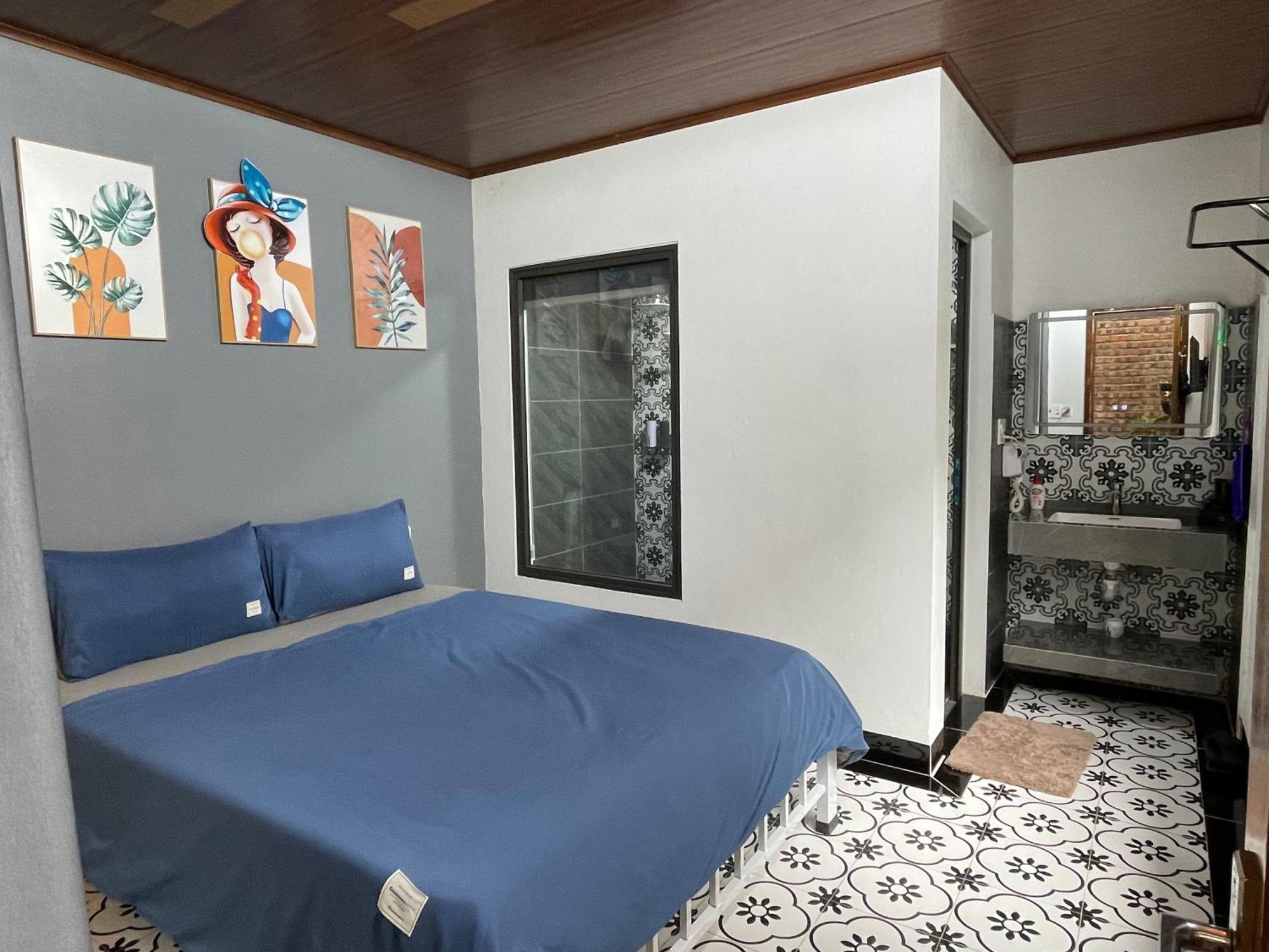 Oc Cat Ba Apartment *